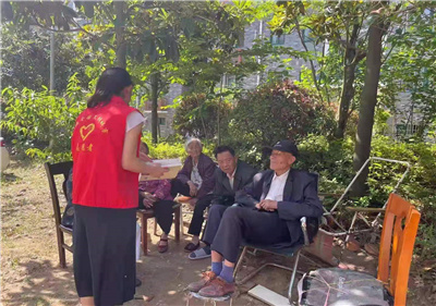 泗陽中專黨員志愿者到楊圩社區(qū)宣講黨史