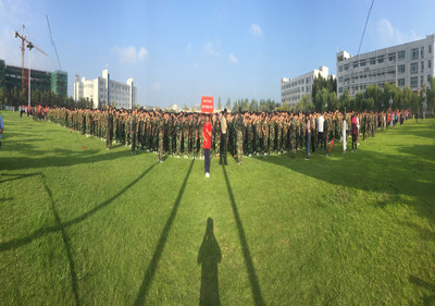 泗陽中專舉行2021年秋季學(xué)期開學(xué)典禮暨新生軍訓(xùn)開營儀式