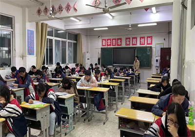 泗陽中專：精心組織高三第一次月考