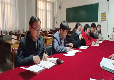 泗陽中專高職黨支部召開接收預備黨員大會