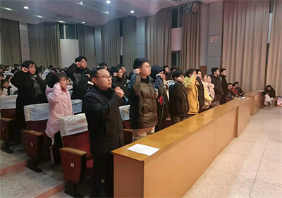 聞雞起舞 拼搏奮斗——江蘇聯(lián)院泗陽中專辦學(xué)點舉行2022屆專轉(zhuǎn)本沖刺誓師大會
