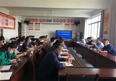 職教活動(dòng)周：泗陽(yáng)中專舉辦“訂單式“校本課題中期報(bào)告會(huì)