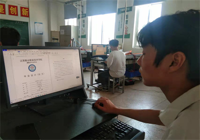 泗陽中專上好育人“最后一課”扎實做好畢業(yè)生教育