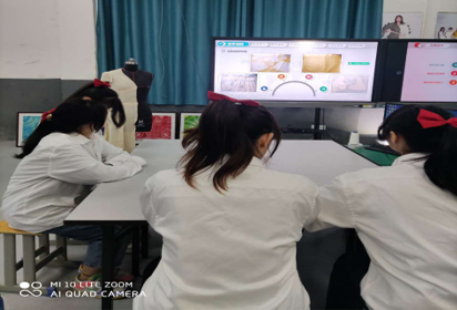 泗洪中專職教活動周系列宣傳4--泗洪中專職教周服裝作品展示