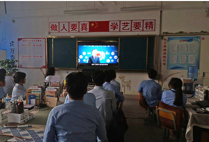 宿遷經(jīng)貿(mào)高職組織全校師生觀看青少年法治宣傳教育片
