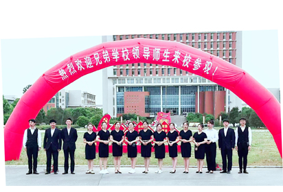 亮專業(yè)技能  展社服風(fēng)采——宿遷經(jīng)貿(mào)高職社服系開(kāi)展“職教活動(dòng)周”志愿服務(wù)活動(dòng)