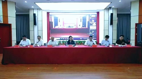 宿遷開放大學(xué)高恩廣參加中國電子商會產(chǎn)教融合專業(yè)委員會籌備會并作代表發(fā)言