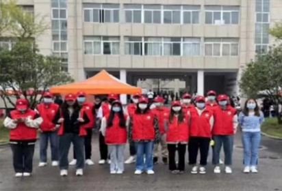 黨團先鋒行，助力開學(xué)季