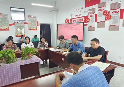 泗陽中專舉行泗陽縣教師遵守職業(yè)道德行為宣誓活動