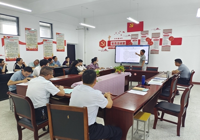 立足品質(zhì)提升，凸顯教研風(fēng)采