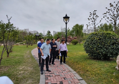 泗陽(yáng)中專開展校園環(huán)境衛(wèi)生大檢查
