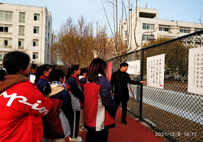 泗陽中專：師生5人闖進(jìn)“筆墨中國”漢字書寫大賽決賽