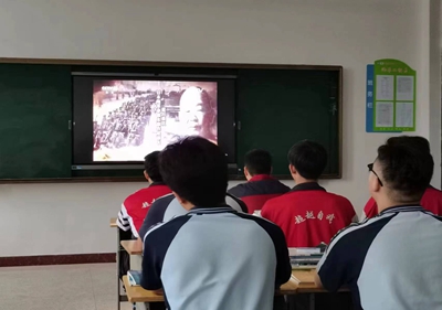 勿忘國恥,圓夢(mèng)中華,高舉旗幟跟黨走
