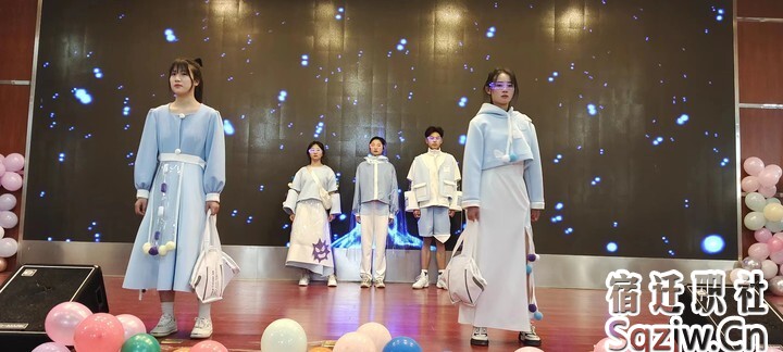 共生·創(chuàng)新——泗陽中專服裝工程系2023屆服裝與服飾設計專業(yè)畢業(yè)設計作品展