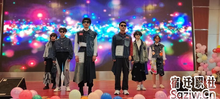 共生·創(chuàng)新——泗陽中專服裝工程系2023屆服裝與服飾設計專業(yè)畢業(yè)設計作品展