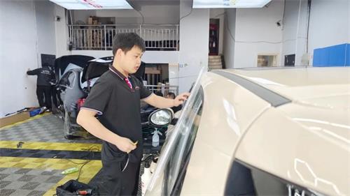 腳踏實(shí)地 永遠(yuǎn)向上丨沭陽中專汽修專業(yè)優(yōu)秀畢業(yè)生——張大久