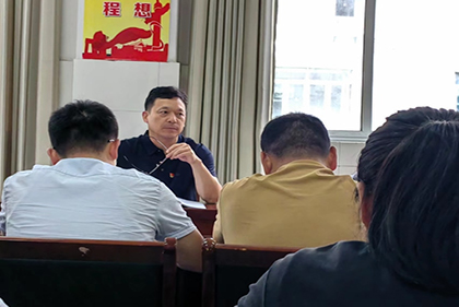 雙向奔赴，再創(chuàng)輝煌 ——泗陽中專高考部召開高三組建會議