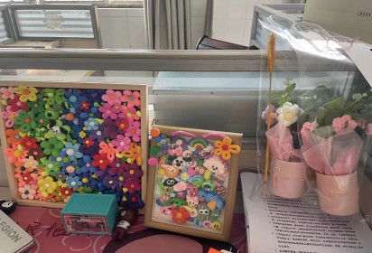 叮咚，請查收服裝學(xué)子的心意 ——泗陽中專服裝工程系開展特色教師節(jié)活動