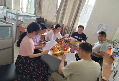 凝心聚力 合力共贏 ——泗陽中專職教高考一部高三機(jī)電班召開科任老師座談會(huì)