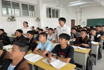 新人亮風(fēng)采 幫扶促成長 -——泗陽中專機(jī)電工程系新教師韓賽公開課