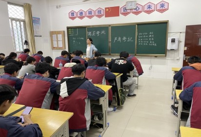 階段測(cè)試顯成效  齊心協(xié)力提質(zhì)量 --泗陽(yáng)中專機(jī)電工程系舉行本學(xué)期第一次月考