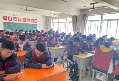 月考，越考越進(jìn)步  ——泗陽中專服裝工程系2023-2024學(xué)年度第一學(xué)期第一次月考