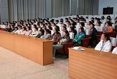 弘揚(yáng)愛國主義精神  做新時(shí)代好學(xué)生         ——泗陽中專服裝工程系開展愛國主義教育主題講座