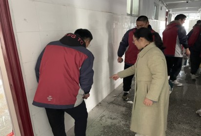 衛(wèi)生清潔我參與 宿舍風(fēng)貌煥新顏——泗陽中專機電工程系開展宿舍衛(wèi)生大掃除活動