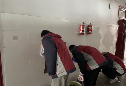 衛(wèi)生清潔我參與 宿舍風(fēng)貌煥新顏——泗陽中專機電工程系開展宿舍衛(wèi)生大掃除活動
