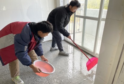 衛(wèi)生清潔我參與 宿舍風(fēng)貌煥新顏——泗陽中專機電工程系開展宿舍衛(wèi)生大掃除活動