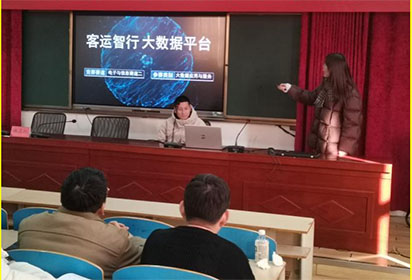 宿遷市職業(yè)學(xué)校計算機類（信息技術(shù)）專業(yè)基地 “服務(wù)大賽、提升能力”主題教研活動順利召開