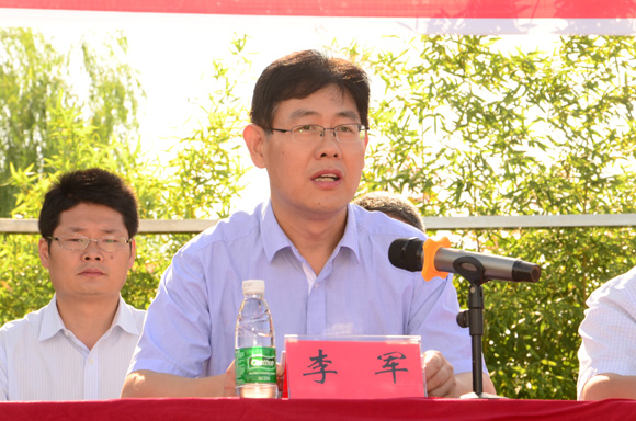 宿遷開放大學(xué)舉行2016級新生開學(xué)典禮暨軍訓(xùn)動員大會