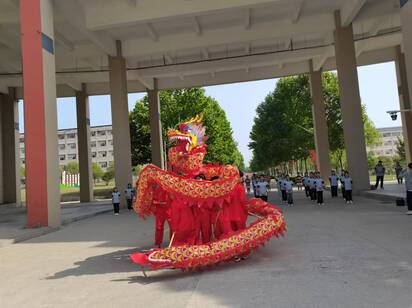 湖濱新區(qū)初三學(xué)生走進(jìn)宿遷開(kāi)放大學(xué)校園體驗(yàn)職教魅力