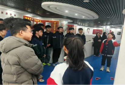 宿遷開放大學汽車工程系開展“緬懷革命先烈 傳承紅色基因”主題教育活動