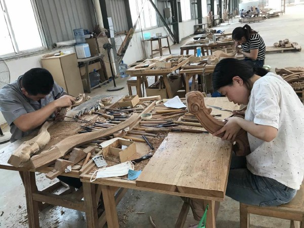 江蘇大業(yè)家居有限公司手工木工中級技能鑒定圓滿結束