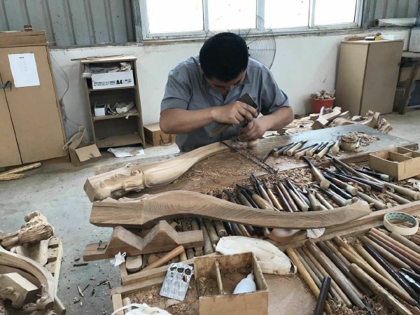 江蘇大業(yè)家居有限公司手工木工中級技能鑒定圓滿結束