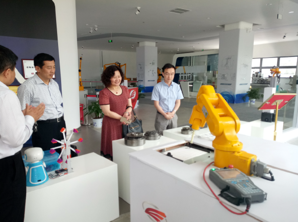 淮海技師學(xué)院與埃夫特智能裝備股份有限公司簽訂合作框架協(xié)議