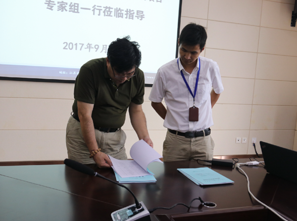 省高技能人才重點建設(shè)項目評審專家組到淮海技師學(xué)院驗收省級示范專業(yè)