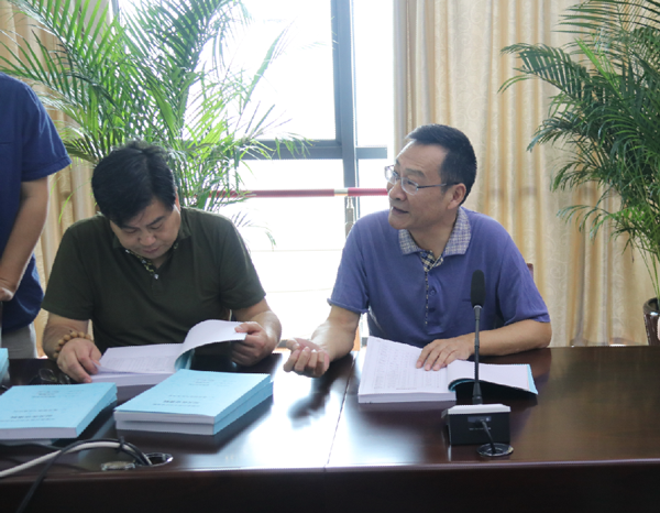 省高技能人才重點建設(shè)項目評審專家組到淮海技師學(xué)院驗收省級示范專業(yè)