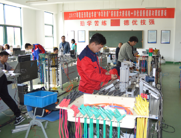 淮海技師學(xué)院圓滿完成全市職業(yè)學(xué)校技能大賽賽點承辦工作