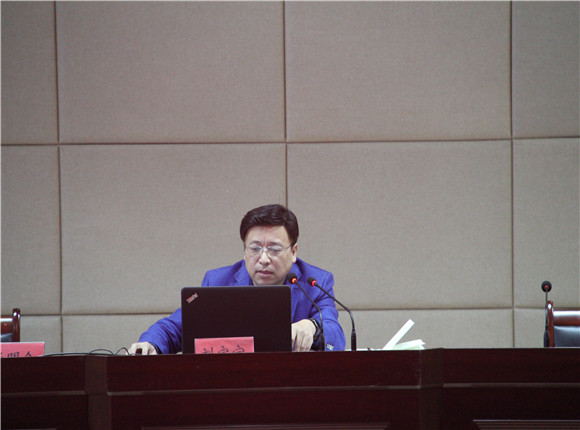 不忘初心跟黨走