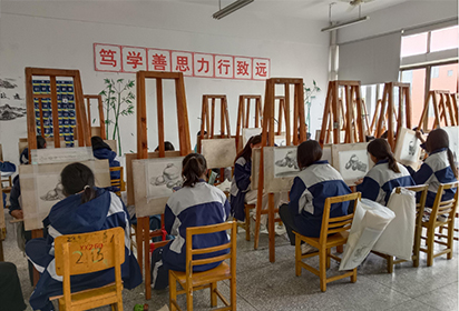 宿遷經(jīng)貿(mào)高職組織開展2023-2024學年第二學期期中技能考核