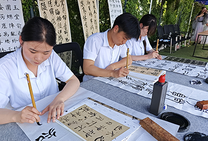 【職教活動周】宿遷經貿高職優(yōu)秀社團風采展——書法社團承傳統(tǒng)