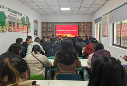 宿遷經(jīng)貿(mào)高職攜手沭陽(yáng)縣花卉協(xié)會(huì)開展中、高級(jí)園林綠化工培訓(xùn)