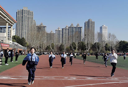 三系同臺競技，共譜經(jīng)貿(mào)華章——宿遷經(jīng)貿(mào)高職成功舉辦春季聯(lián)誼運動會