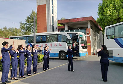 宿遷經(jīng)貿(mào)高職校園開放日溫馨四溢