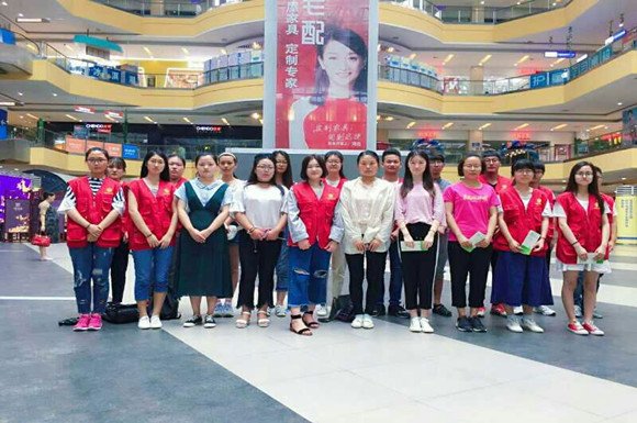 宿城中專創(chuàng)文志愿者走進(jìn)商超開展創(chuàng)文活動(dòng)