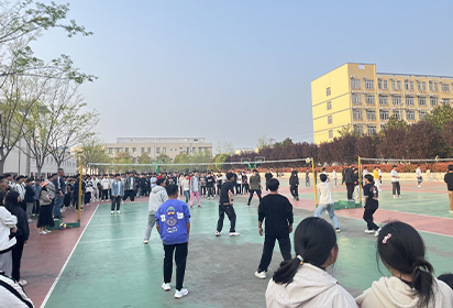 激情四射，精彩不斷——泗洪中專排球賽火熱開打