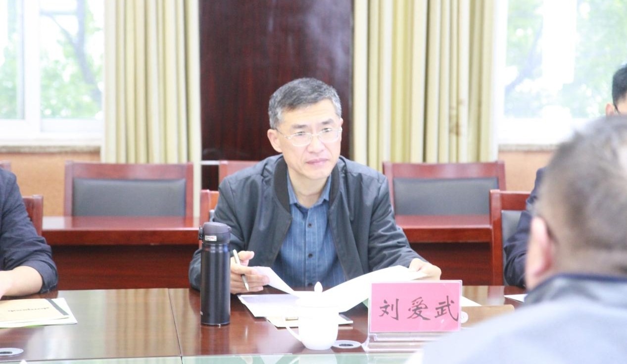 宿遷市職業(yè)學(xué)校綜合管理及德育督導(dǎo)標(biāo)準(zhǔn)執(zhí)行情況調(diào)研視導(dǎo)工作調(diào)研組來泗洪中專調(diào)研