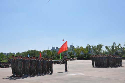 泗陽(yáng)中專(zhuān)2016級(jí)新生軍訓(xùn)精彩落幕